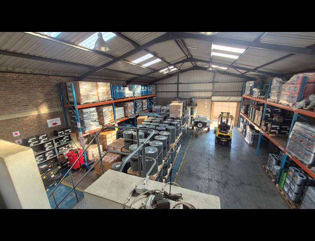 280M² FACTORY FOR SALE IN ANDERBOLT